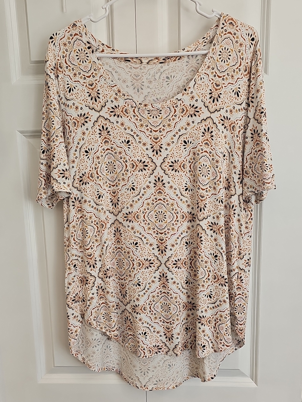 Source Unknown Cream Printed Short Sleeve Top